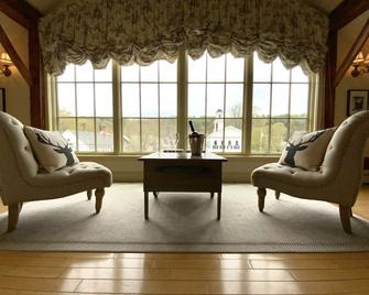 Four Columns Inn - Newfane - Sala de estar