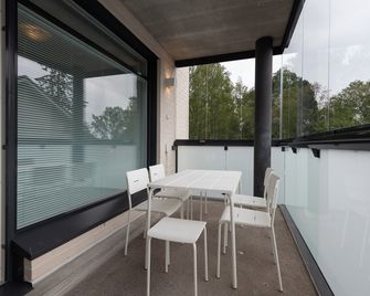 Forenom Serviced Apts Turku Mälikkälä - Åbo - Balkong