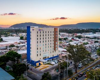 Sleep Inn Guadalajara Galerias - סאפופן - בניין