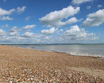 Foreshore House - New Romney - Beach