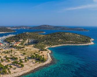 Room in Rogoznica with W-LAN 3338-5 - Rogoznica - Playa