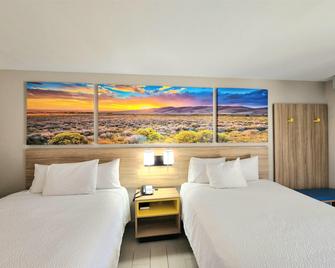 دايز إن باي ويندام مكالين - ماك ألين - غرفة نوم