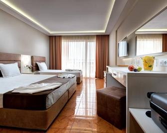 هوتل ساني - سوزوبول - غرفة نوم