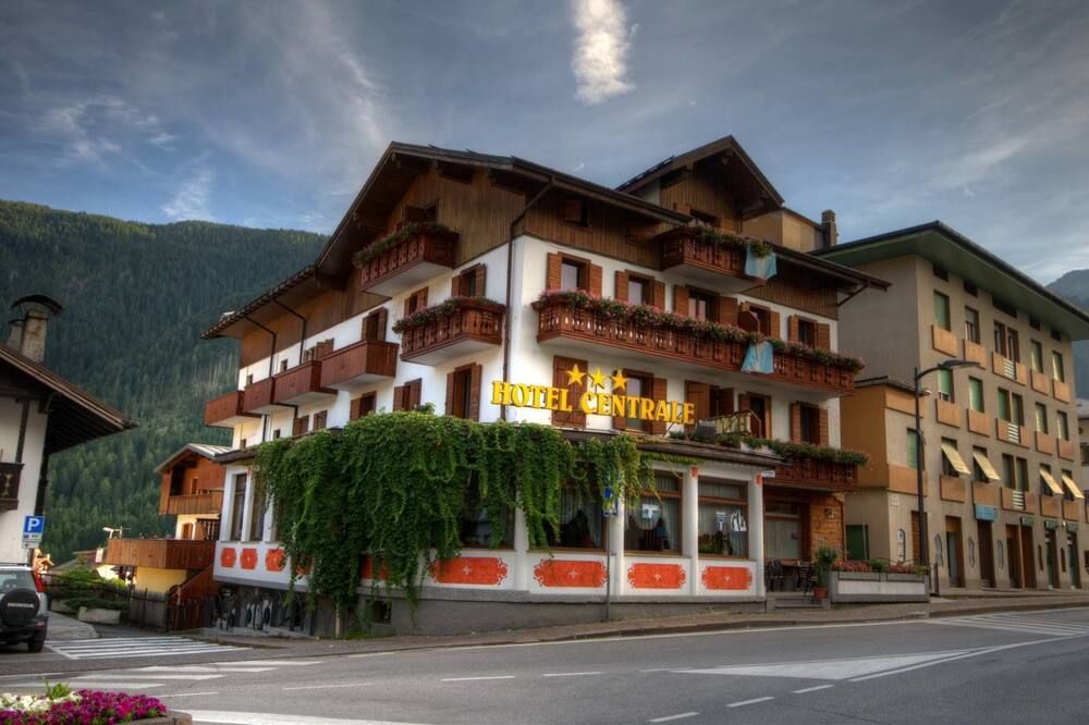 هوتل تشينتراليه