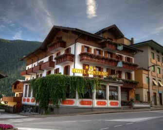 Hotel Centrale - Auronzo di Cadore - Budova
