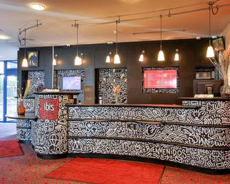 ibis Marseille Centre Gare Saint-Charles - Marseille - Front desk