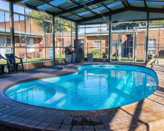 Arkana Motor Inn & Terrace Apartments - Mount Gambier - Piscina