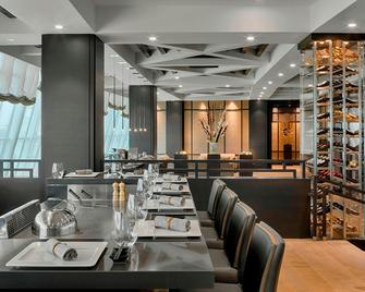 منتجع شيراتون كلوب دو بينس - الجزائر - مطعم