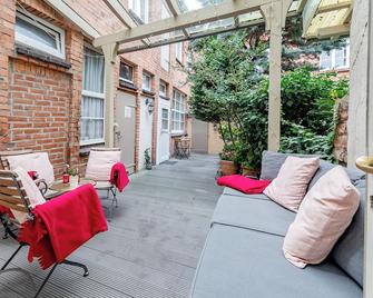 Rosenstock Apartments Lüneburg - Lüneburg - Innenhof