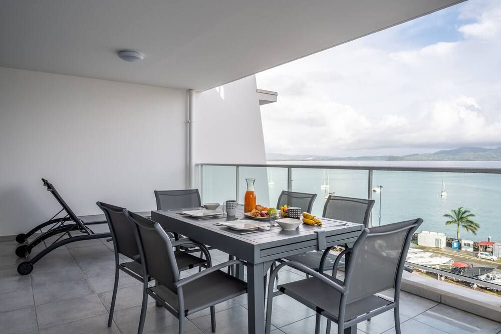 بي آند بي هو و فورت دي فرانس مارينا - فور دو فرانس - شرفة