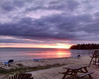 The Beach House - Mackinaw City - Παραλία