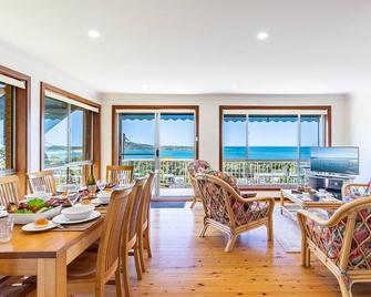 10 Garuwa Street - Fabulous Fingal Bay water views - Shoal Bay - Restaurant