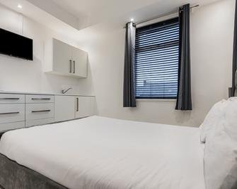 OYO Bellevue Apartments Middlesborough - Middlesbrough - Bedroom
