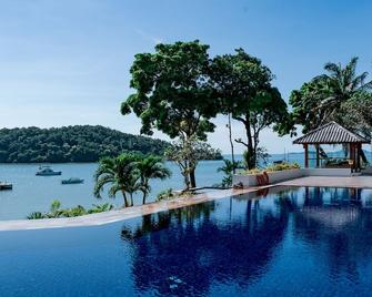 Chandara Resort & Spa Phuket - Pa Khlok - Piscina