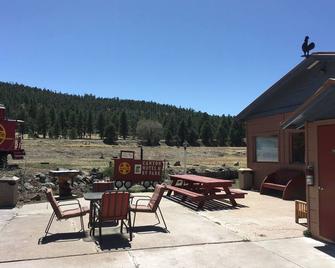The Canyon Motel & Rv Park - Williams - Patio