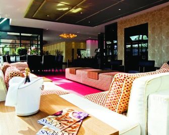 Relaxing Stay with On-site Restaurant, Free Parking, and Peaceful Atmosphere - Zeist - Salon