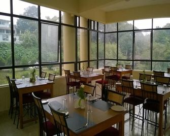 Hilldale Resorts - Madikeri - Restaurant