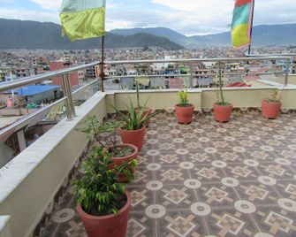 Stupa View Inn - Катманду - Балкон