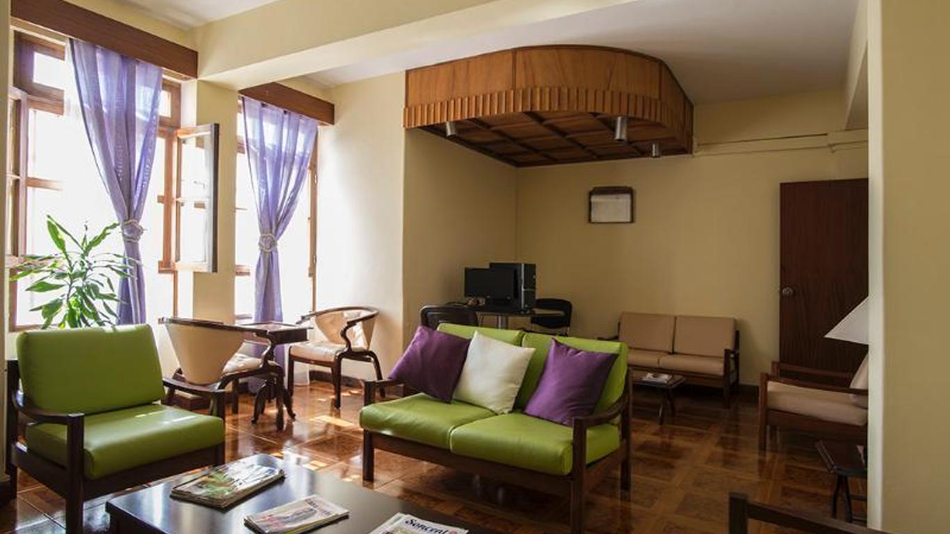 Aparthotel Avenida