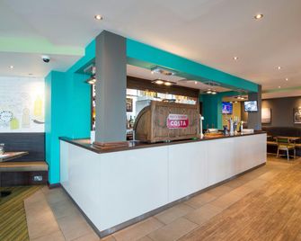 Premier Inn Exmouth Seafront - Exmouth - Rezeption