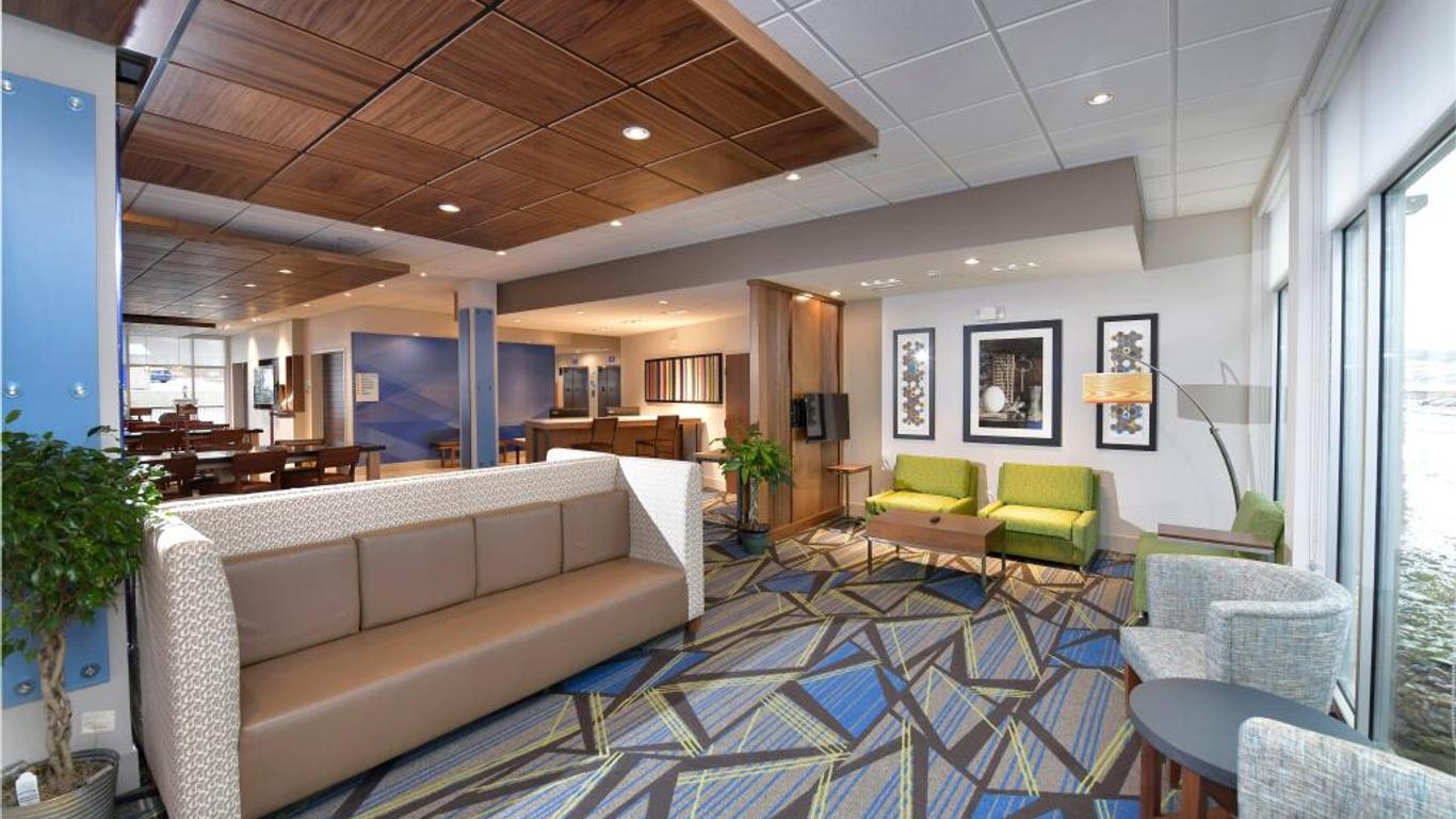 Holiday Inn Express & Suites Millersburg