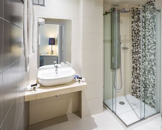 Empire Lisbon Hotel - Lisbon - Bathroom