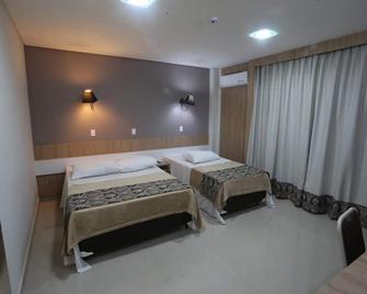 Hotel Plaza Cascavel - Cascavel - Bedroom