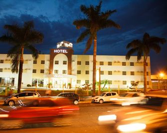 Villalba Hotel - Uberlândia - Building