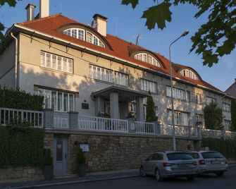 Art Deco Hotel Hoffmann - Kladno - Building