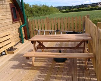 Shanagarry Ballycotton Glamping Pod - Cork - Patio