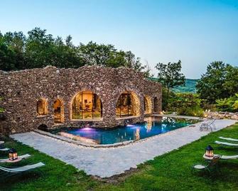 Independent room \'Maria Pia\' - Sassetta - Piscina