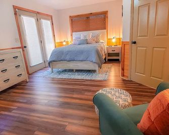 Dream Mountain Delight - Grassy Creek - Bedroom