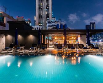 The Key Premier Hotel Sukhumvit Bangkok - Bangkok - Pool