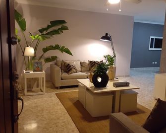 Piantini 3 Bedroom Best Zone in Santo Domingo City - سانتو دومينغو - غرفة معيشة
