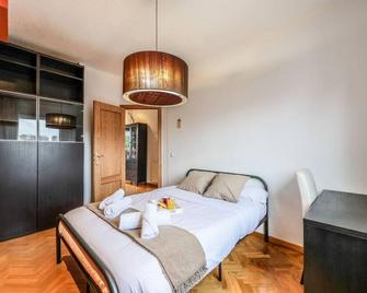 Stunning Duplex Terrace & Bbq Free Parking - Madrid - Habitació