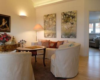 Residenz am Berg - Leimen - Wohnzimmer