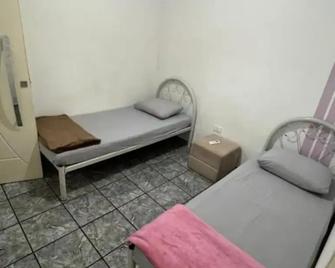 Hostel Sideral - Campo Grande - Soveværelse