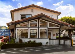 Days Inn by Wyndham Monterey Downtown - Monterey - Κτίριο