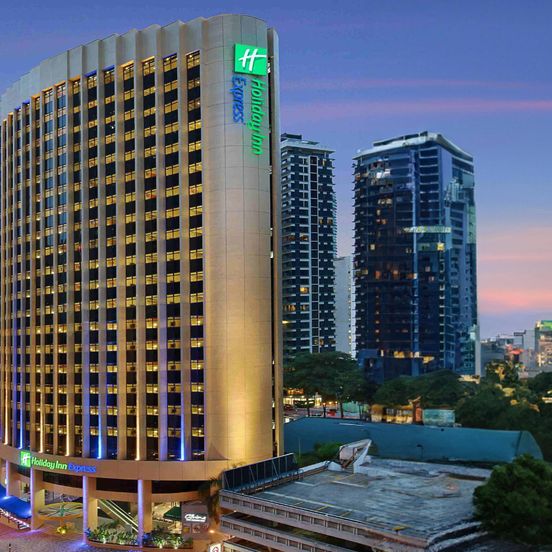 Building view of Holiday Inn Express Kuala Lumpur City Centre