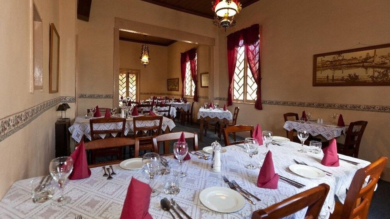 Diamond House Heritage Restaurant and Motor Inn