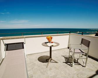 Hotel Negresco - Cattolica - Balcony