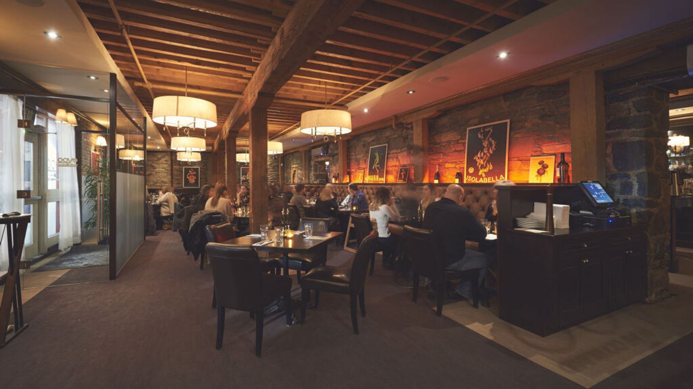 Murray Premises Hotel