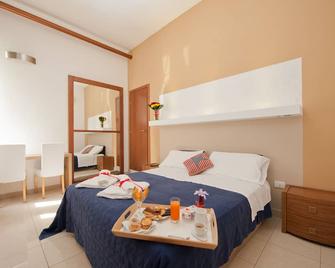 ميراج - ليتشي - غرفة نوم