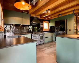 Grand chalet à la montagne - Bourg-Saint-Maurice - Cuisine