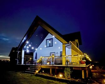 Star Gazers Cabin at Gull Lake, great family friendly get away. - Rimbey - Budova