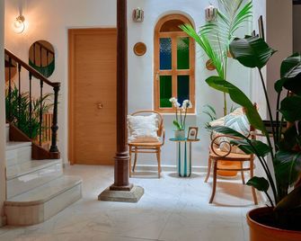 Casa Vestali - Granada - Recepción