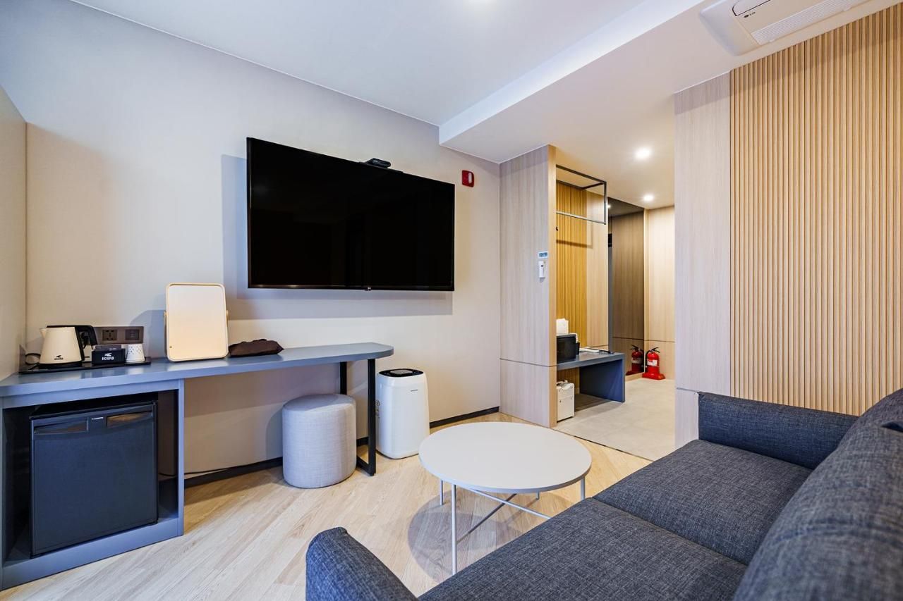 Hound Hotel Hadan