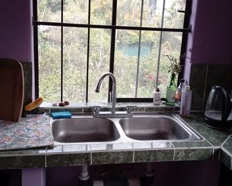 Beautiful Wifi Lodge in Santiago Atitlán. Santiago Lakeview Villa: 2 bedroom. - Santiago Atitlán - Cocina