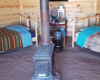 Traditional Navajo Hogan. Cultural experience! Near all attractions. - Page - Bedroom