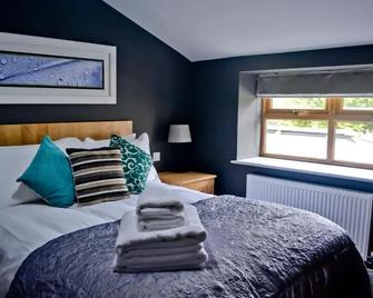 The Ugly Duckling - Telford